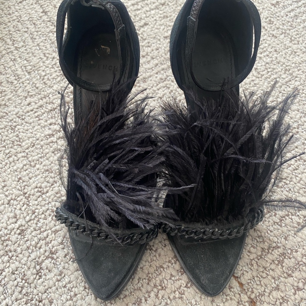 Mid 2000s Givenchy feather and suede evening heels